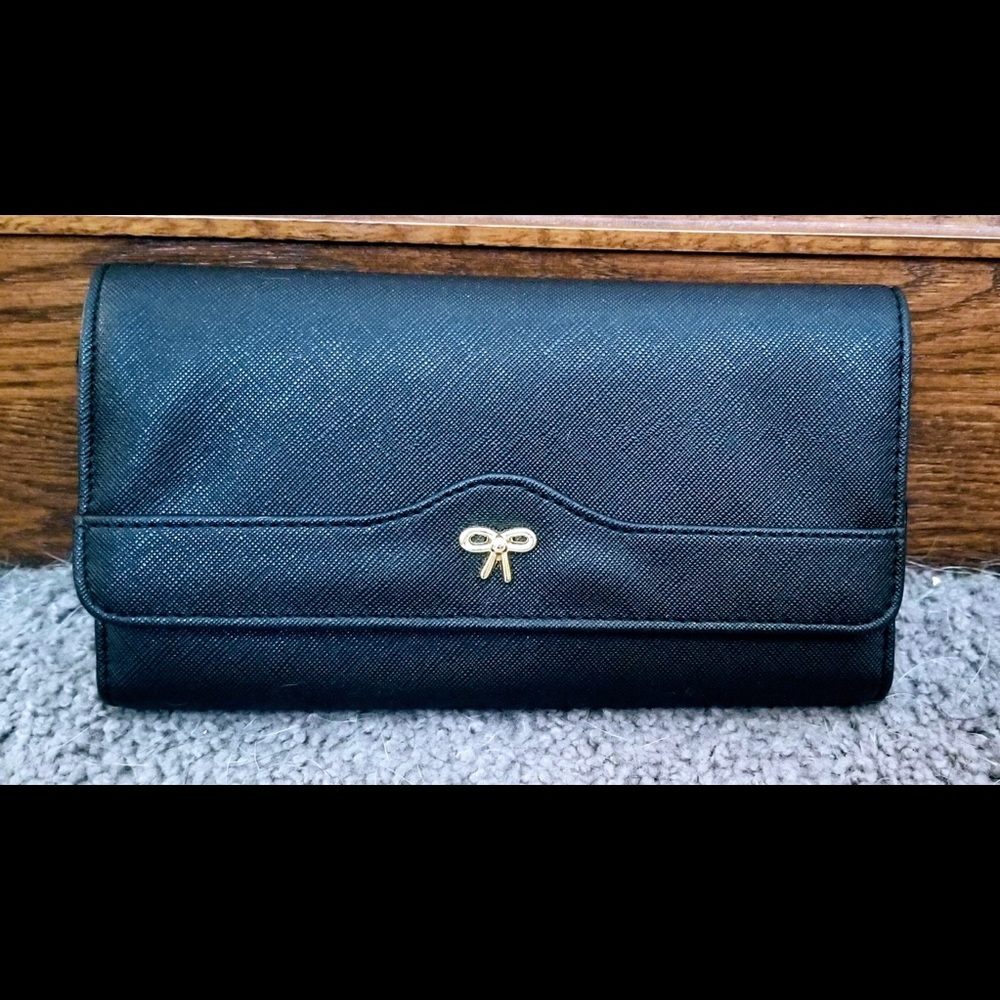 Black Leather Trifold Wallet